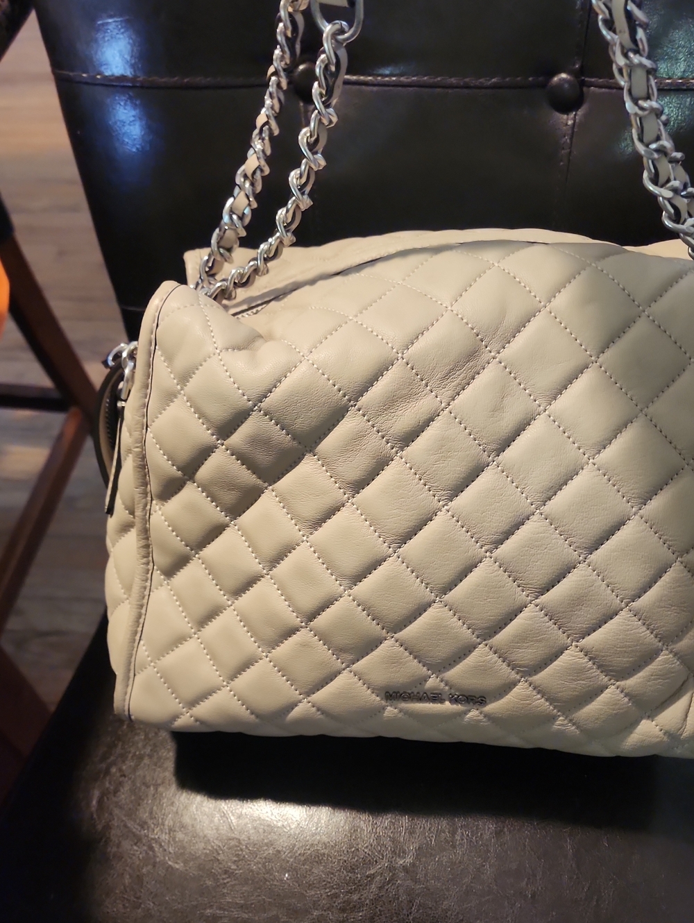 Michael Kors Quilted Shoulder Bag in Cream with Silver Chain